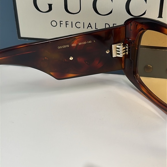 Men New favorite Authentic Gucci GG1251S 002 56 - Havana sunglasses - Picture 11 of 17